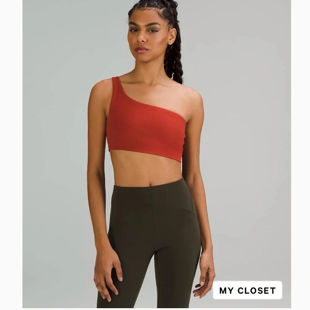 Lululemon bra - Picture 2 of 2